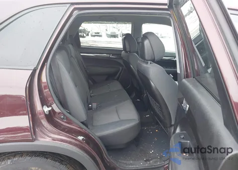 2012 Kia Sorento Lx V6 z USA, uszkodzony, nr VIN 5XYKTDA2XCG219117